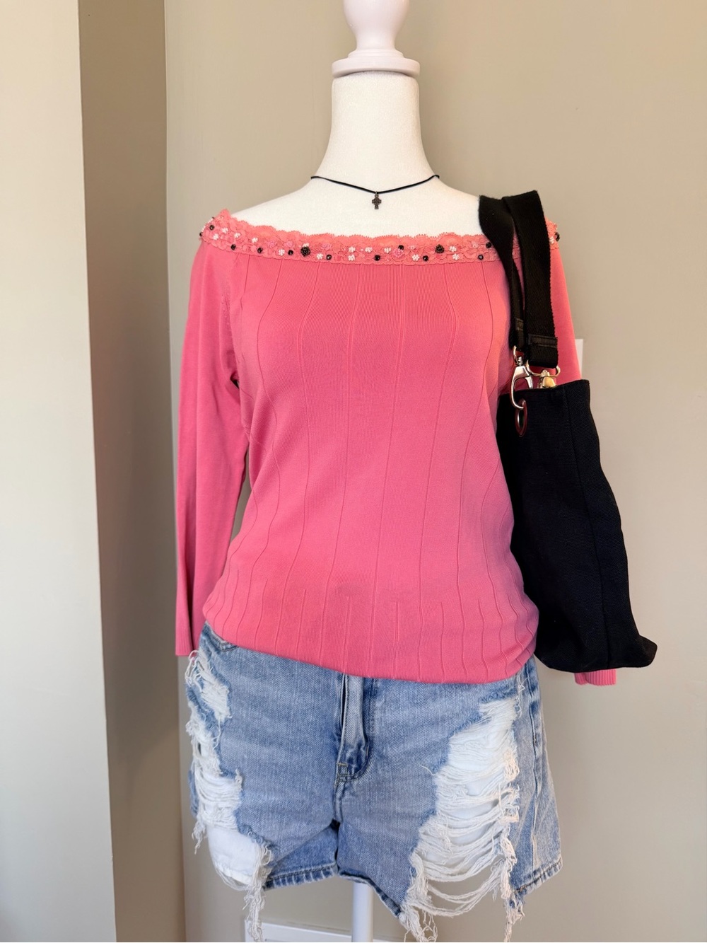 YUKA Pink Off-Shoulder Beaded Lace Top – Size Large